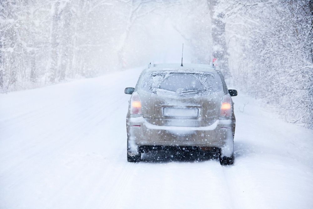 How To Stay Safe if You Get Stranded in a Snowstorm | Weather Forecast Now